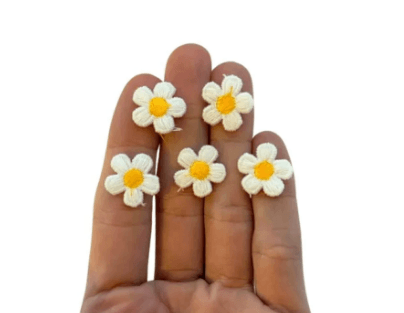 Aplique bordado mini flor